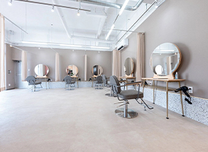 TELA HAIR 岩槻店【テーラヘアー】